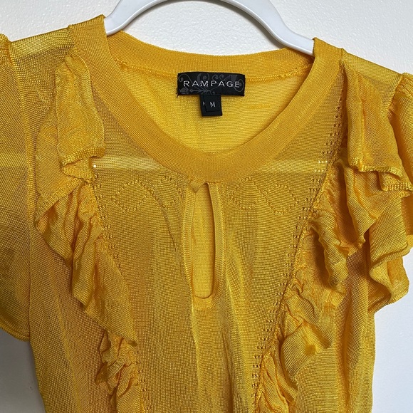 Rampage Yellow Ruffle Blouse - Picture 4 of 7